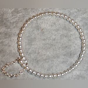Simple white bangle BM-6-001